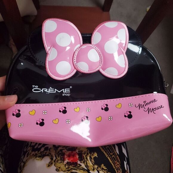 The Crème Shop x Disney Minnie Mouse Cosmetic Bag - Red  Minnie ×the creme bag NWT
